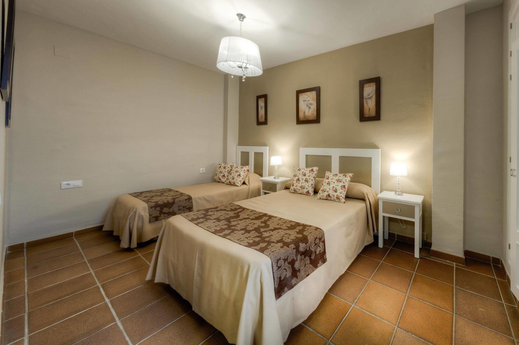 Dona Lina Hotel